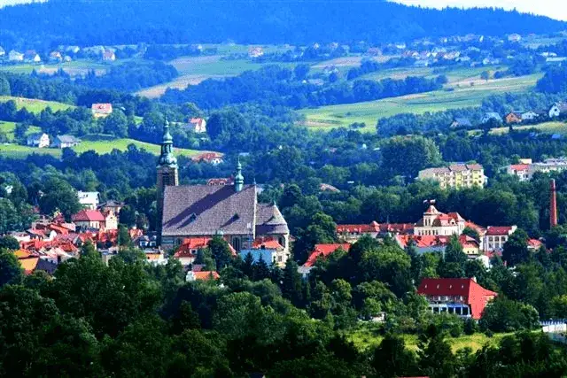 Limanowa atrakcje: odkryj najpiękniejsze miejsca i ukryte skarby