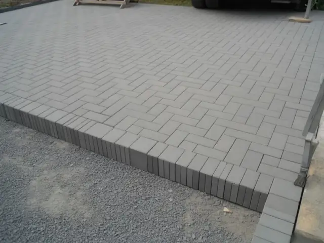 Kostka na podjazd: 6 czy 8 cm? Klucz do trwałości i oszczędności