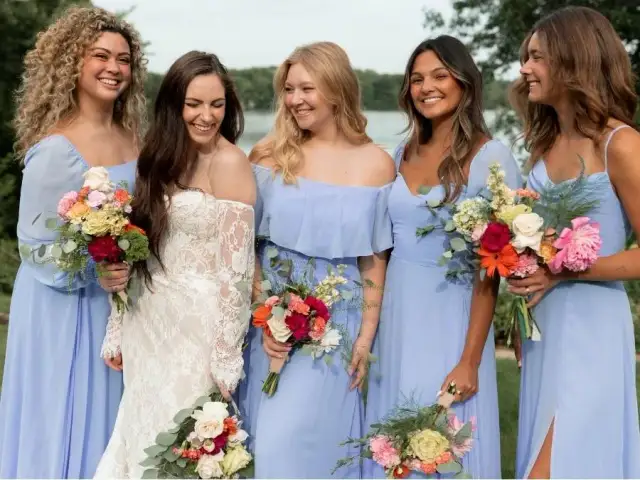 Wesele 2026: Jaka sukienka dla gościa? Uniknij wpadki!