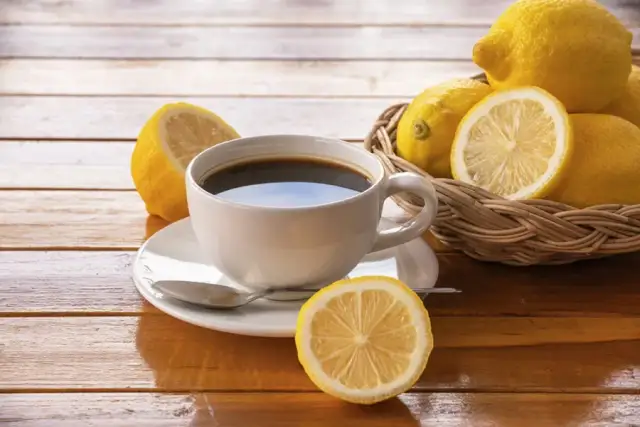 Jaka kawa z cytryną na odchudzanie? Odkryj jej niespodziewane korzyści