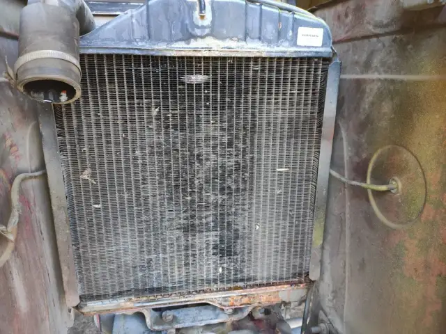 Jak odkamienić chłodnicę w ciągniku bez ryzyka uszkodzeń