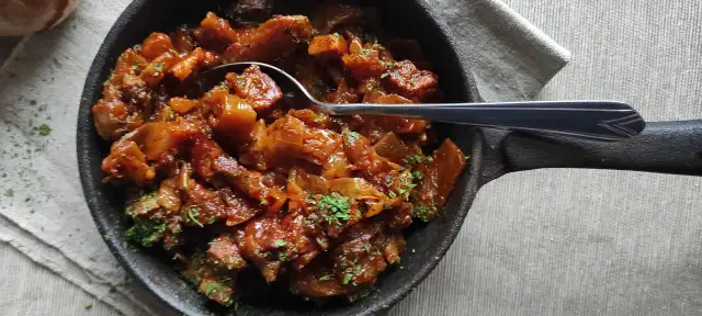 Co zrobić z ugotowaną kapustą? 15+ szybkich i pysznych przepisów