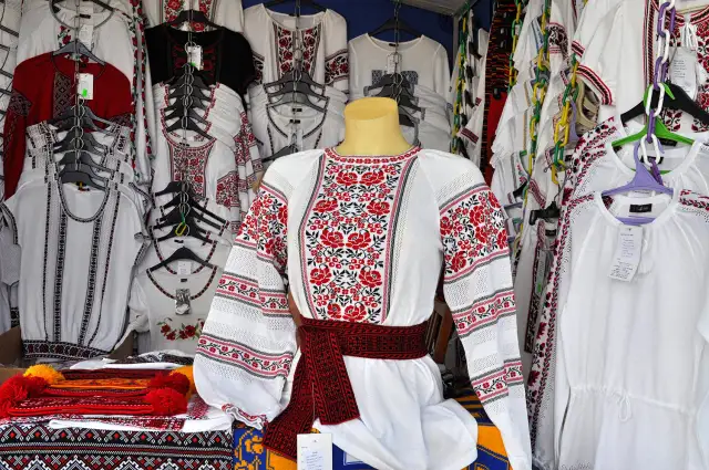 Co warto przywieźć z Ukrainy? Najciekawsze pamiątki i smaki