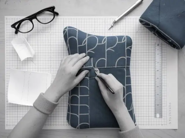 Pokrowiec na krzesło z gumką: Uszyj idealny! Poradnik DIY