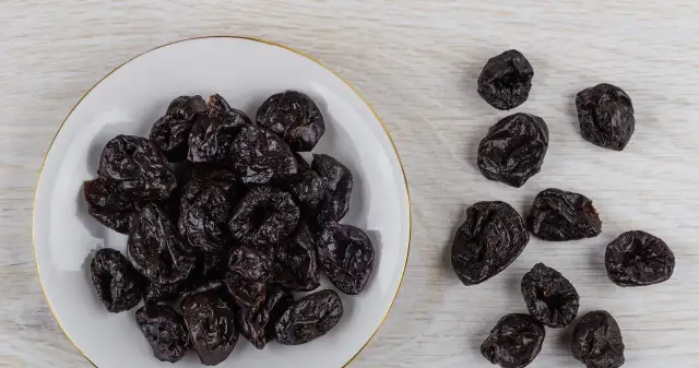 Ile kalorii ma śliwka węgierka? Zaskakujące fakty o jej kaloryczności