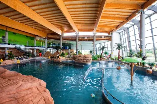 Tarnowo Podgórne: Przewodnik po atrakcjach. Termy, jezioro, historia!