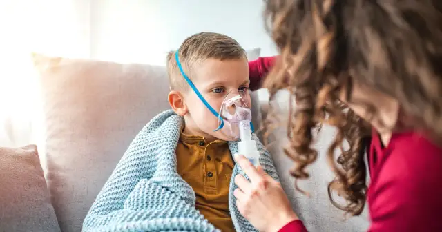 Objawy mukowiscydozy u niemowlaka: Słony pot, kaszel i co dalej?