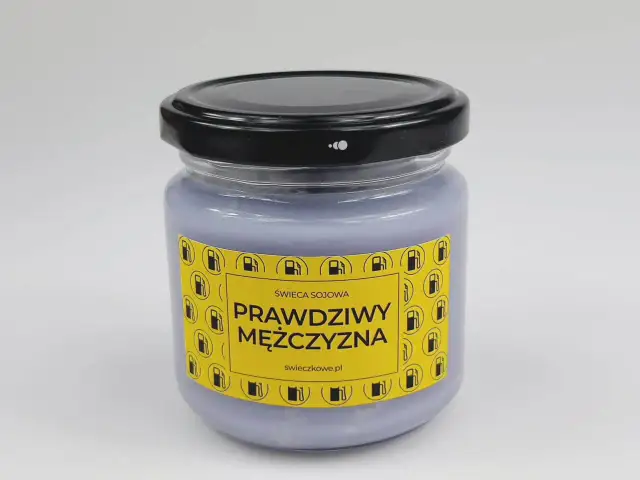 Świeczka o zapachu benzyny - idealny prezent dla miłośników motoryzacji