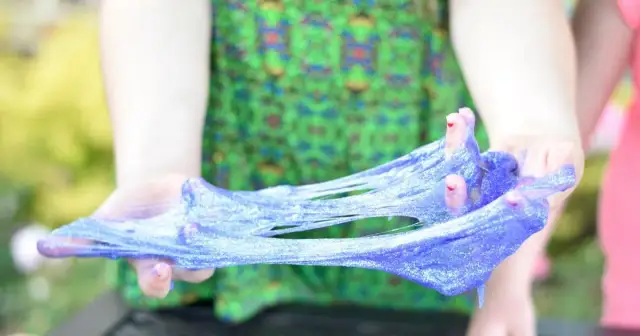Jak zrobić slime instrukcja – proste przepisy na idealny slime w domu