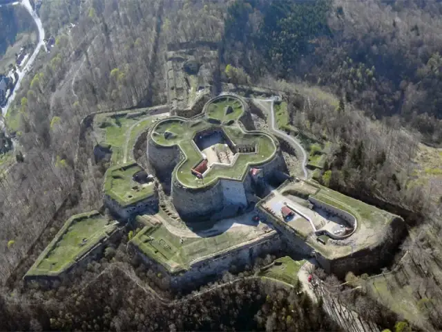 Najlepsze atrakcje w Bardo, które musisz zobaczyć podczas wizyty