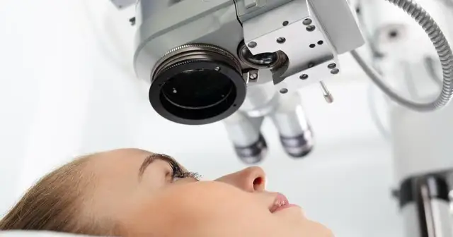 Najlepsza operacja zaćmy: NFZ czy prywatnie? Wybierz mądrze!