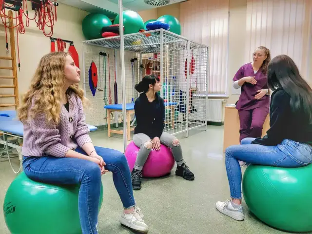 Ile procent z matury na fizjoterapię? Sprawdź wymagania uczelni