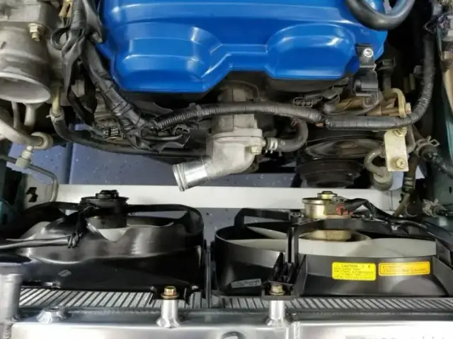 Włączony wentylator po zgaszeniu silnika: sprawna część czy awaria?