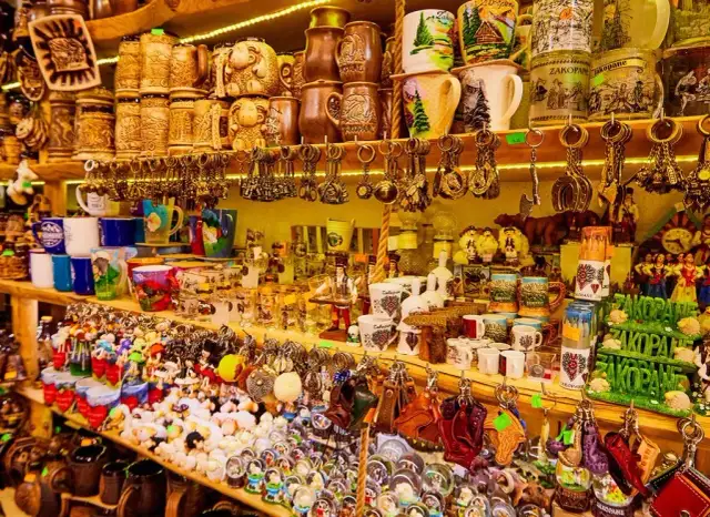 Krupówki Zakopane: Atrakcje, smaki, sekrety. Twój plan zwiedzania