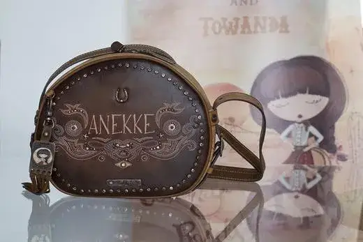 Fenomen Anekke: Hiszpańskie torebki z duszą czy znasz ich historię?