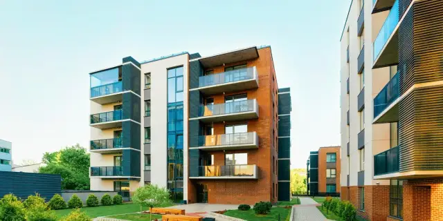 Wynajem mieszkania na firmę czy prywatnie - co wybrać, by zaoszczędzić?