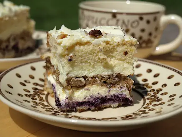 Przepis na ciasto Halinka - pyszne i łatwe w przygotowaniu ciasto