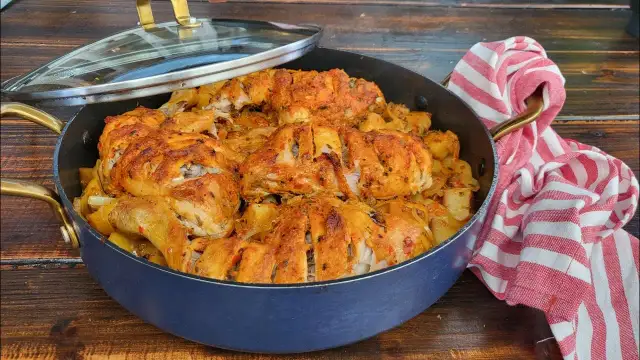 Pyszne przepisy na obiad z ćwiartek kurczaka, które zachwycą rodzinę