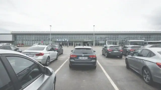 Jak odebrać kogoś z lotniska Balice bez stresu i problemów?