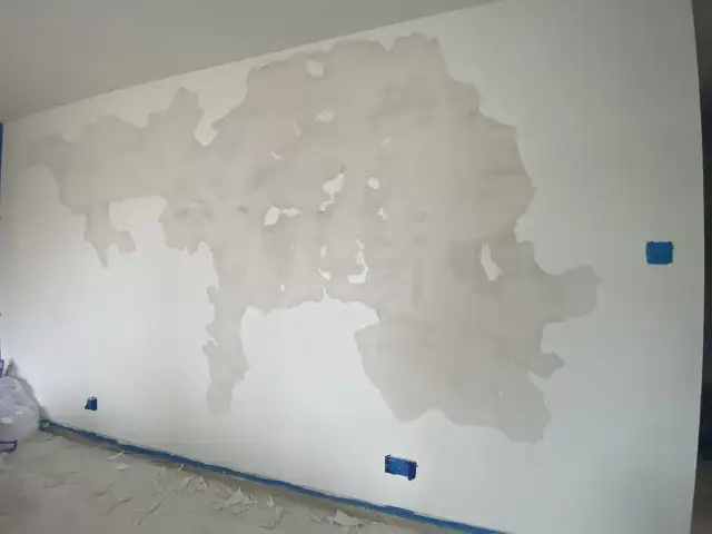 Farba odchodzi z wałkiem? Napraw to i uniknij problemów!