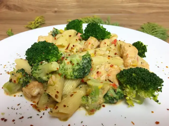 Szybkie i zdrowe penne z warzywami – przepisy na pyszne dania