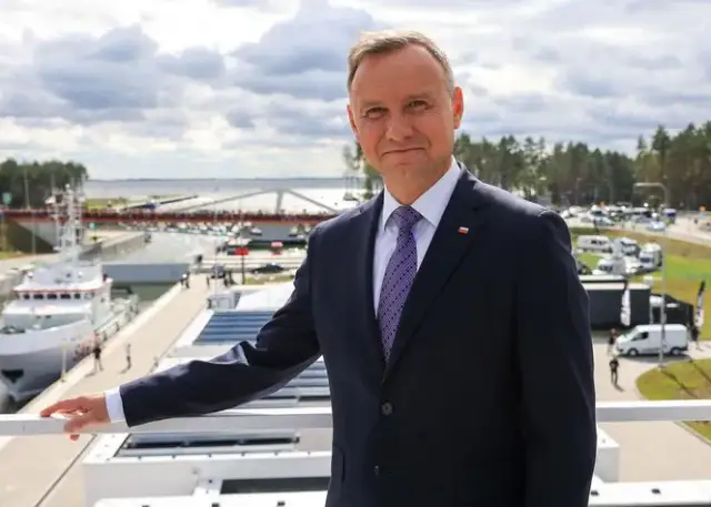 Ile wzrostu ma prezydent Duda? Zaskakujące fakty o jego wysokości