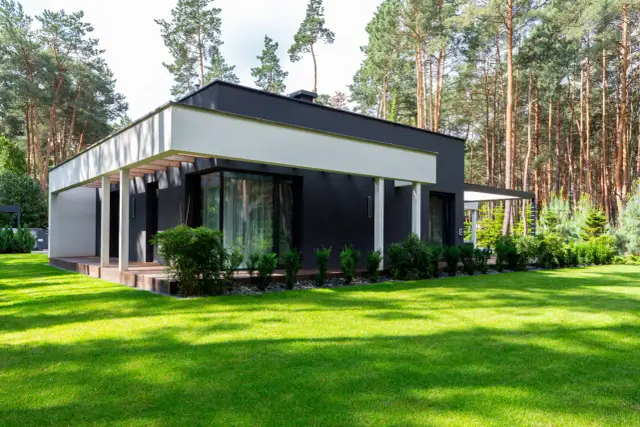 Ile kosztuje dom 150m2 w 2026? Uniknij ukrytych kosztów!