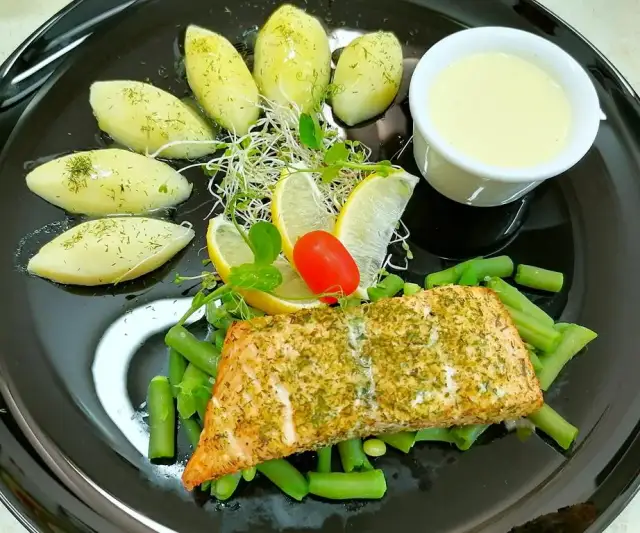 Pomysły na obiad z łososia, które zaskoczą Twoje podniebienie