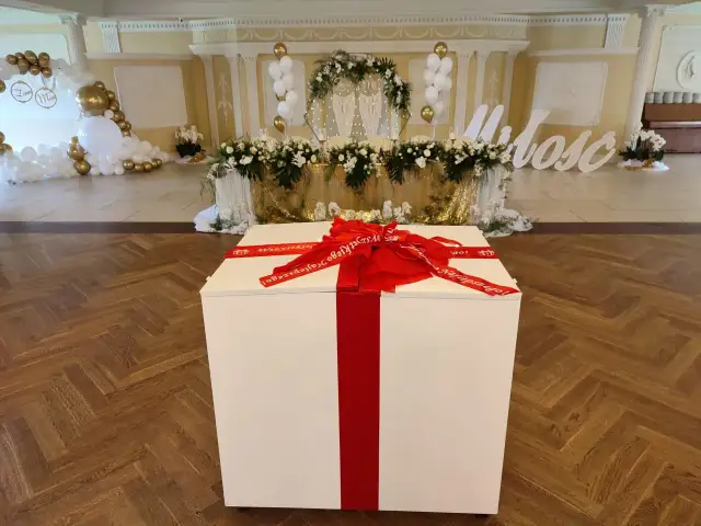 Jak zrobić pudło z balonami - proste kroki do wyjątkowej dekoracji