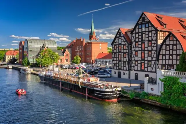 Miasta w Polsce: Od klasyki po ukryte perły. Gdzie warto jechać?