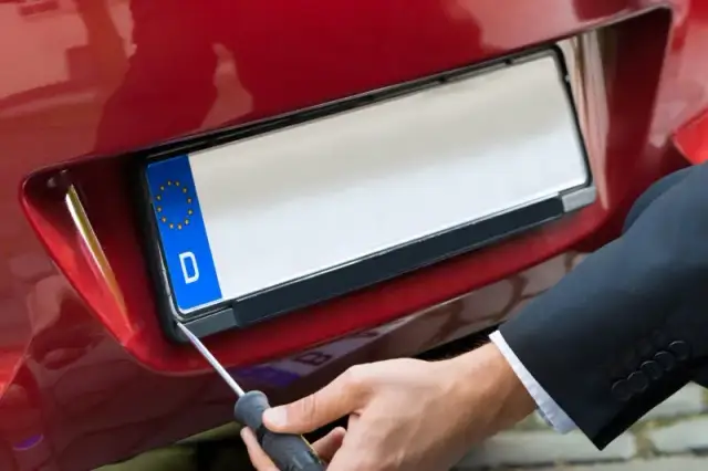 Jakie kary grożą za nieprzerejestrowanie samochodu i jak ich uniknąć