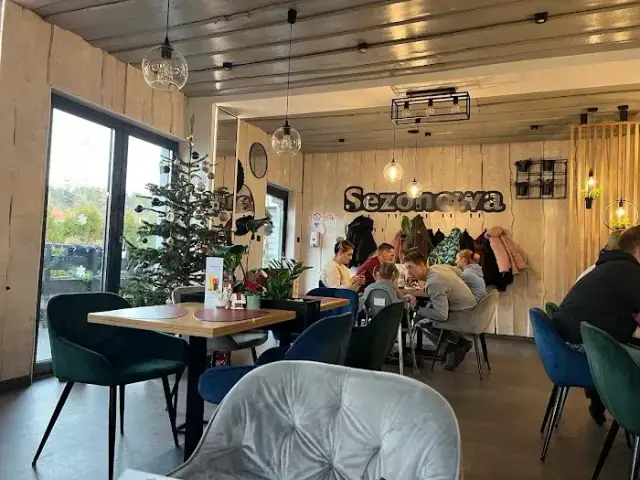 Gdzie zjeść w Szklarskiej Porębie? Najlepsze restauracje na każdą okazję