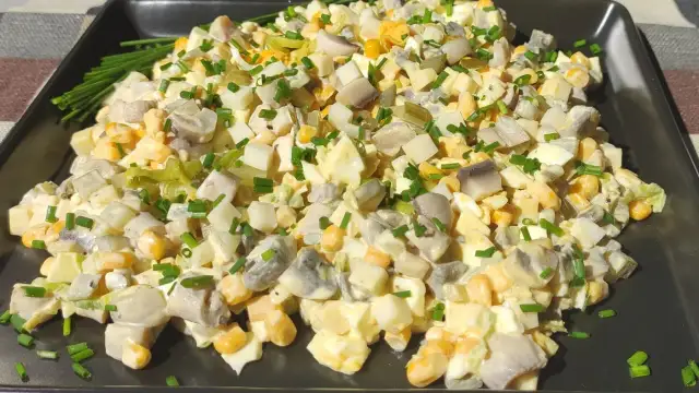 Jak ugotować pieczarki do sałatki, by zachować ich smak i jędrność