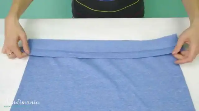 Opanuj składanie bluz: Max miejsce i zero zagnieceń w bagażu