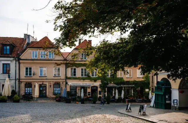 Sandomierz: Gdzie zjeść? Przewodnik po najlepszych restauracjach!