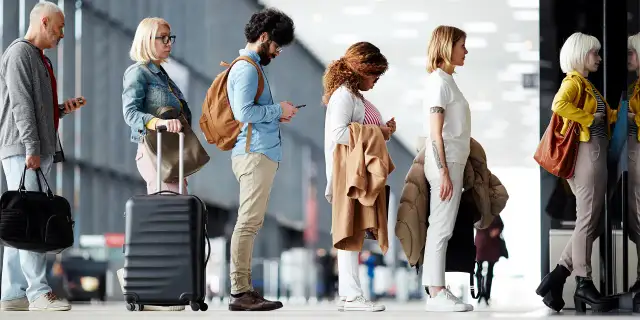 Gepäck bei Zwischenstopp: Durchchecken oder abholen? Anleitung