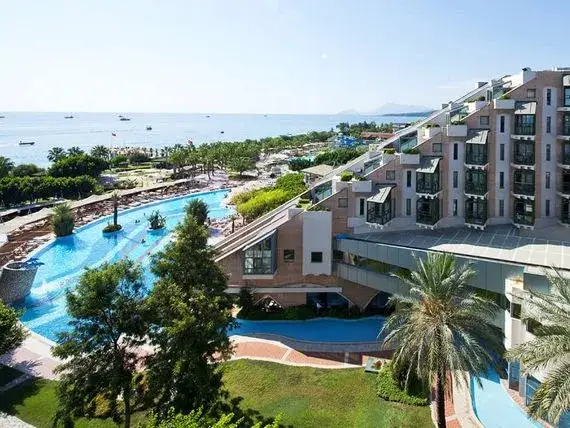 Czy Turcja poza hotelem jest bezpieczna? Odkryj ją bez obaw!