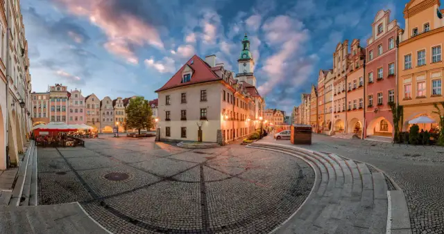 Jelenia Góra: Ile mieszkańców? Trendy, wyzwania i przyszłość miasta