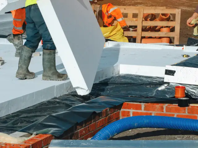 Ile styropianu na strop betonowy? Odpowiednia grubość dla izolacji