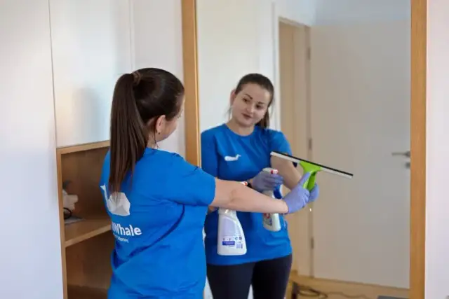 Jak powiesić lustro z ramą? Bezpieczny montaż krok po kroku