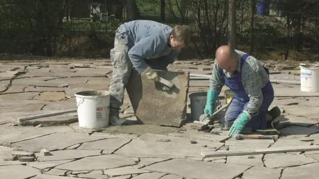 Jak wymurować taras: uniknij najczęstszych błędów i zyskaj trwałość