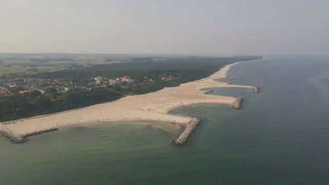 Jarosławiec: Co zwiedzić? Odkryj atrakcje i "Polski Dubaj"!