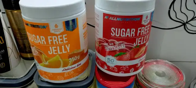 Galaretka truskawkowa: kalorie, IG, zdrowe dodatki. Jedz bez wyrzutów!