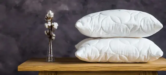 Jaką poduszkę do spania wybrać, aby uniknąć bólu szyi?