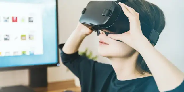 Jak działa VR? Odkryj sekrety technologii wirtualnej rzeczywistości