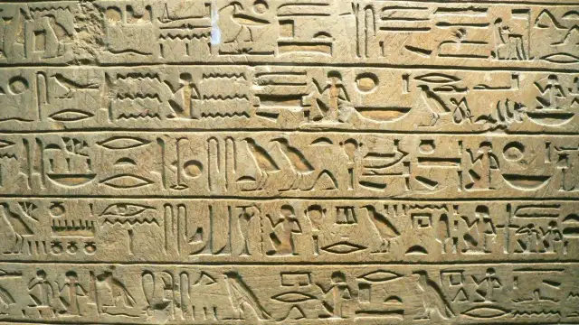 Hieroglify znaczenie symboli: odkryj ich tajemnice i znaczenie