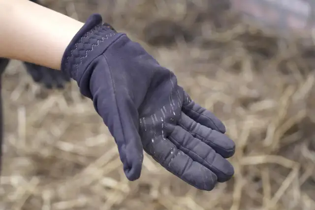 Rękawiczki jeździeckie Fouganza: Poradnik wyboru i pielęgnacji