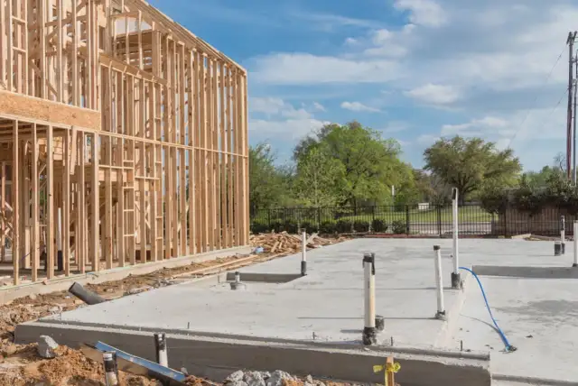 Jaki fundament pod dom szkieletowy? Wybierz mądrze i uniknij kosztów