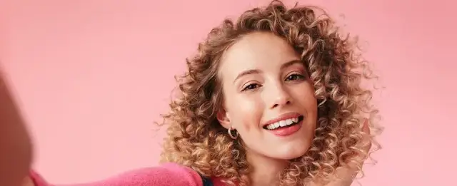 Fryzury dla bardzo cienkich włosów, które dodadzą objętości i stylu