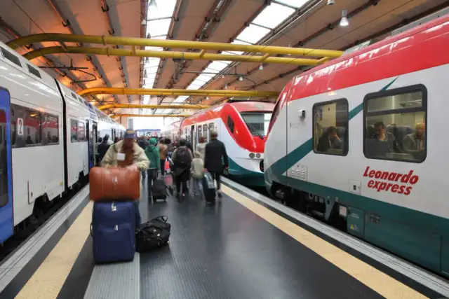 Jak szybko i tanio dojechać na lotnisko Fiumicino – najlepsze opcje transportu